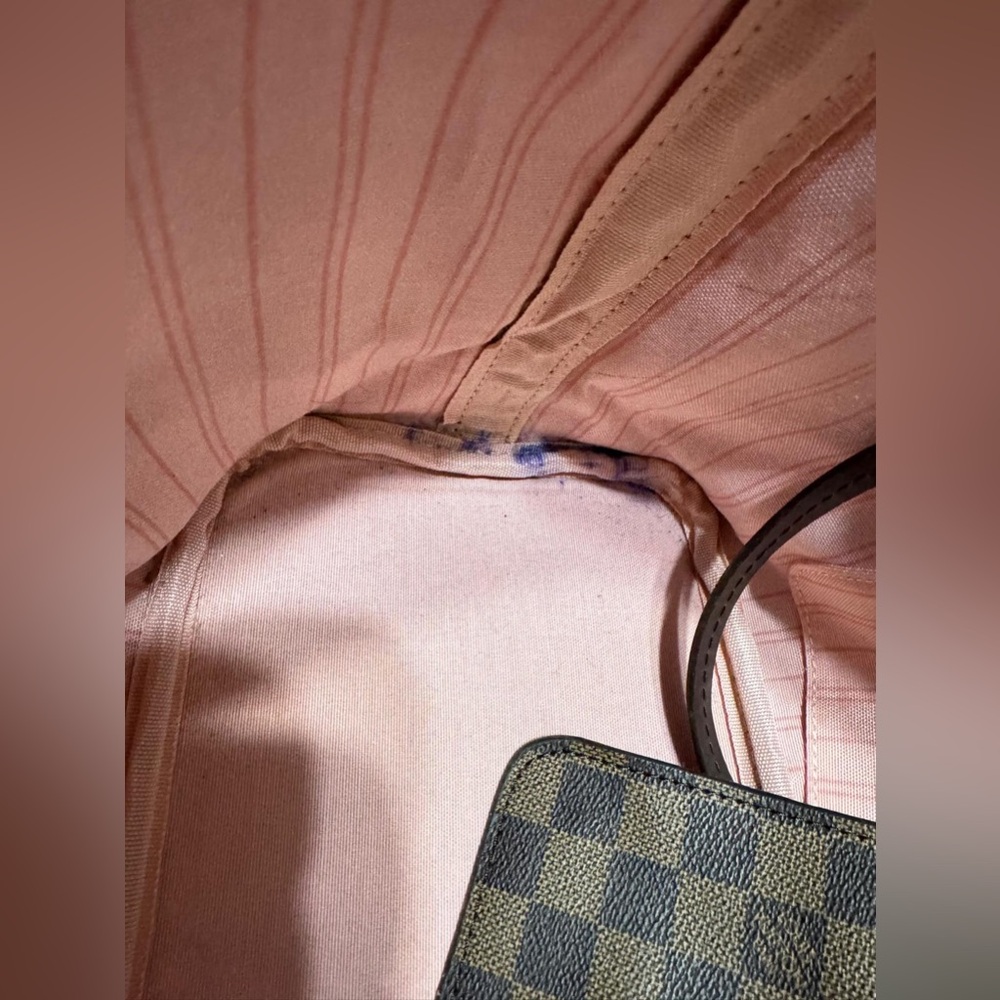 Designer Checkered Brown Tote Bag with Pink Ballerina Interior Right Logo - Picture 7 of 12